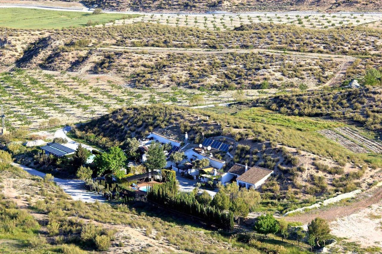 בית הארחה באזה 	Cuevas Andalucia מראה חיצוני תמונה