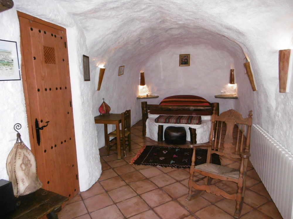 בית הארחה באזה 	Cuevas Andalucia מראה חיצוני תמונה